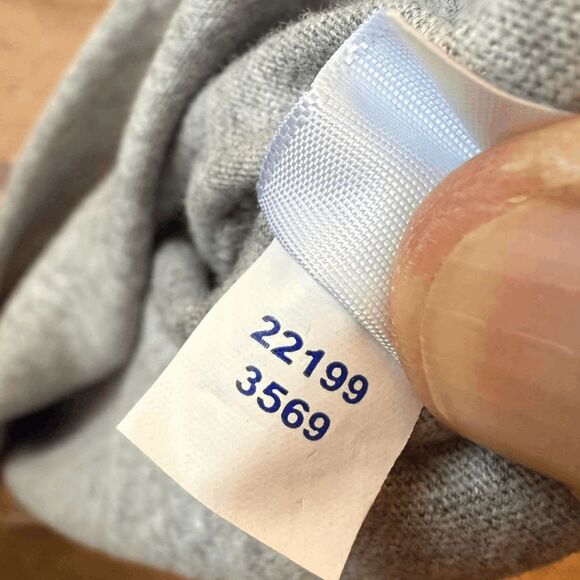 Southern Tide Men's Christmas Snowflake Graphic Long Sleeve T-Shirt Gray XL - Picture 5 of 8